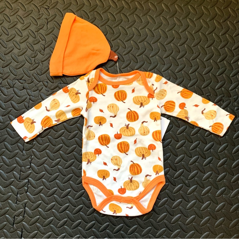 SOLD NWT fall pumpkin baby outfit